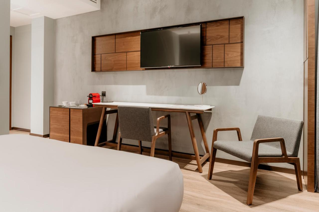 Aya Hotel Drama Bagian luar foto