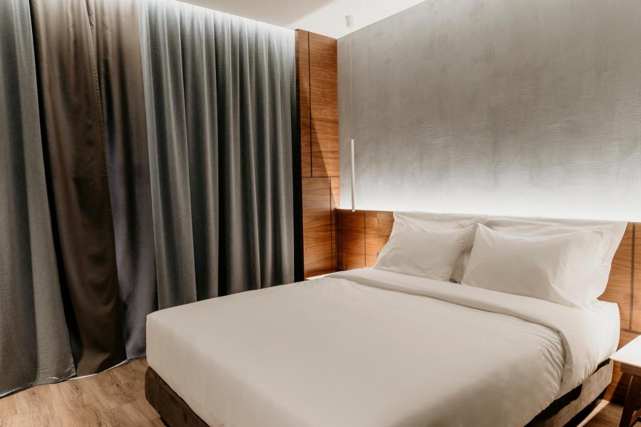 Aya Hotel Drama Bagian luar foto