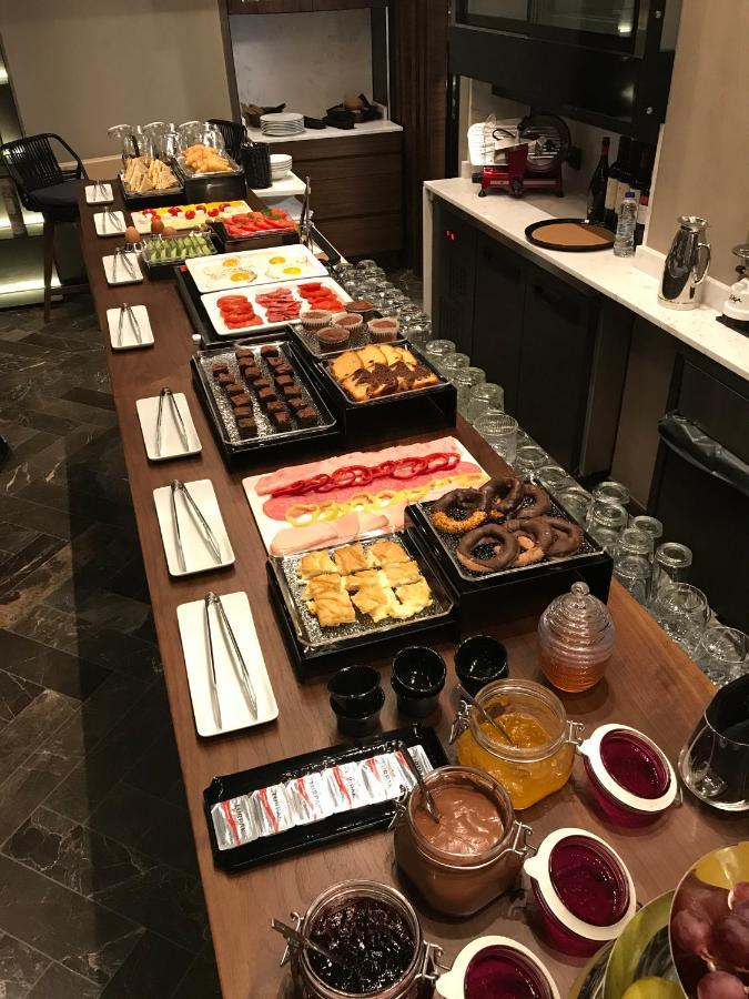 Aya Hotel Drama Bagian luar foto