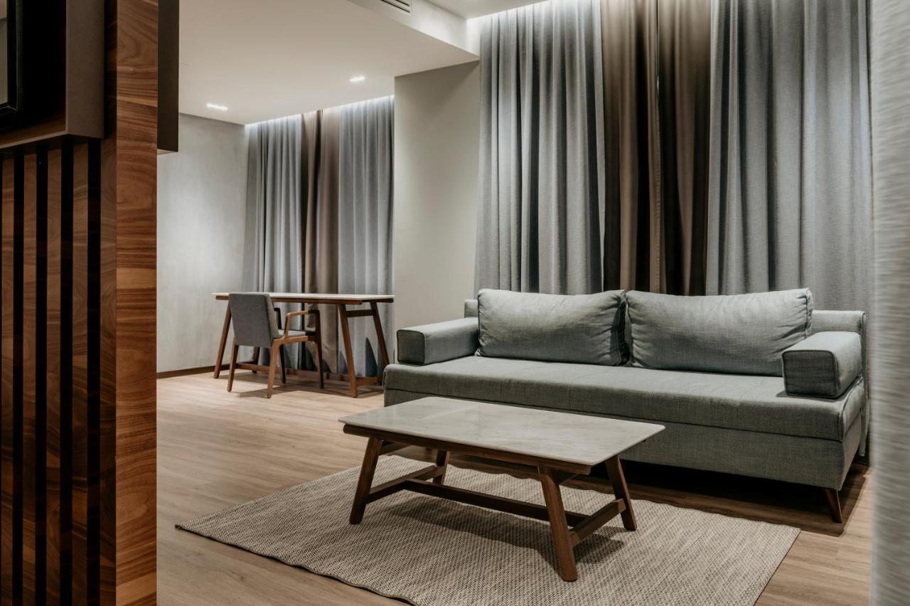 Aya Hotel Drama Bagian luar foto