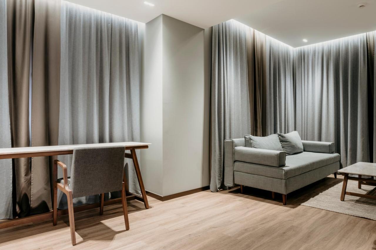 Aya Hotel Drama Bagian luar foto